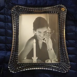 Waterford Crystal 8 x 10 Picture Frame 
Wellesley